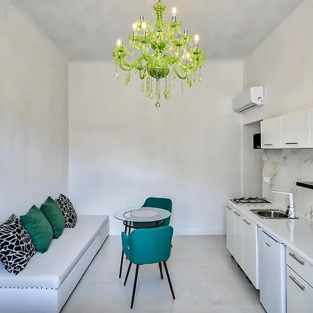 Collins Emerald Center *