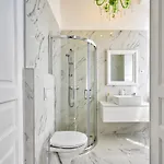 Appartement Collins Emerald Center *